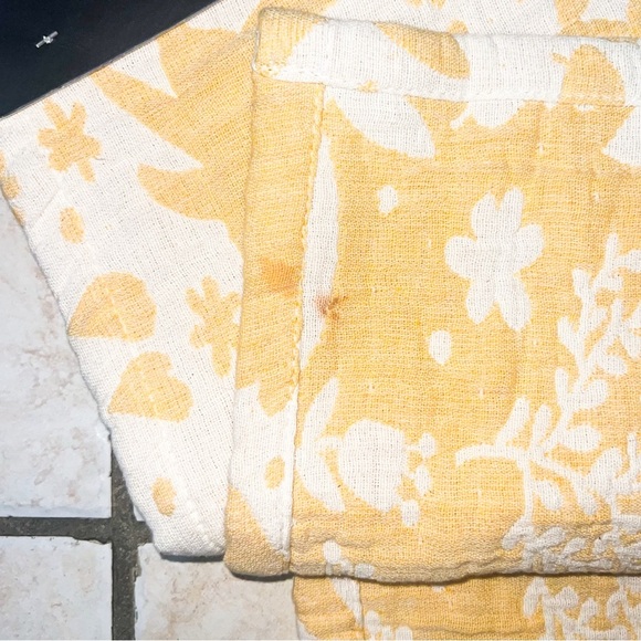 Tahari Home Easter Bunny Table Runner, 14” x 90” - Picture 3 of 6